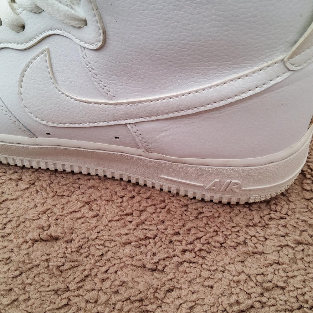 🔥Nike Air Force 1 '07 Mens White Sneakers Size 7.5🔥 - Picture 12 of 16